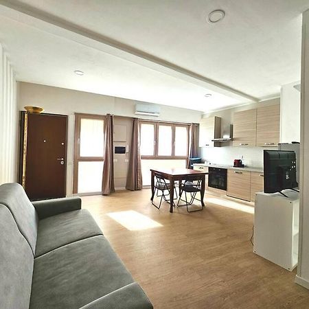 Covent Garden Apartment Кальярі Екстер'єр фото