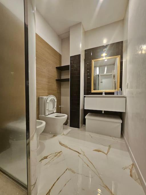 Covent Garden Apartment Кальярі Екстер'єр фото